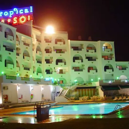 热带海岸酒店 4*