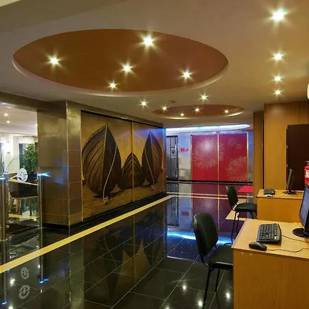 热带海岸酒店 4*